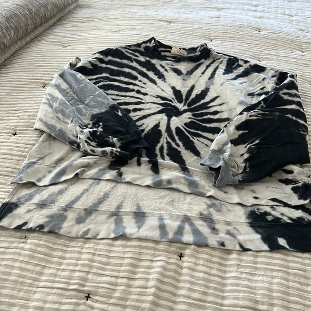 Electric & Rose Tie-dye sweatshirt and pants